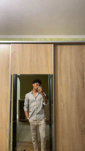  ,   Walid, 21 ,   ,   