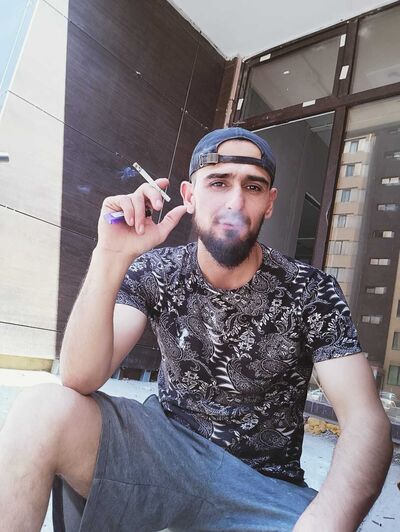  -,   Tayr, 40 ,   ,   , c , 