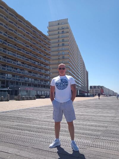  Genk,   Aleks, 44 ,   ,   , c 