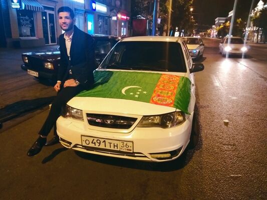  ,   Ruslan, 32 ,   ,   