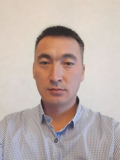  ,   Ruslan, 37 ,   ,   