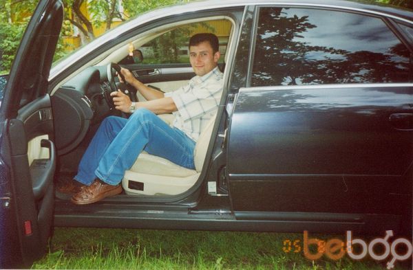  ,   Hamik, 47 ,  