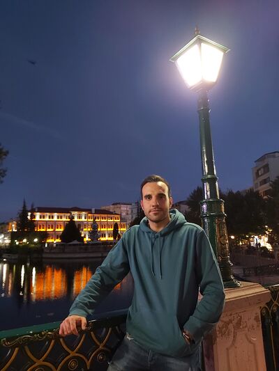  ,   Burak, 32 ,   ,   