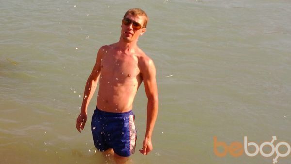  ,   Alex, 37 ,   