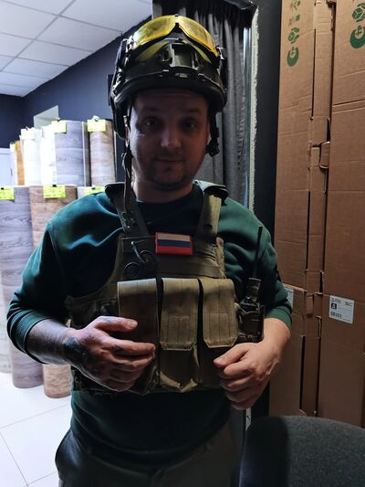  ,   Anton, 35 ,   ,   , c 