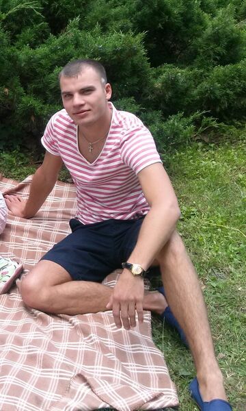  ,   Denis, 32 ,   