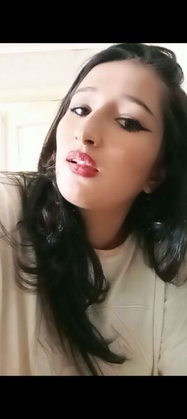  ,   Viktoria, 26 ,   ,   