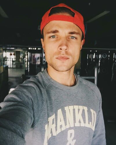  ,   Vadim, 35 ,   ,   