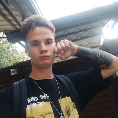  ,   Viktor, 22 ,   ,   