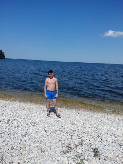  ,   Alex, 38 ,   
