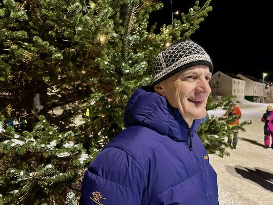  Bedford Park,   Vladimir Mat, 60 ,   c 