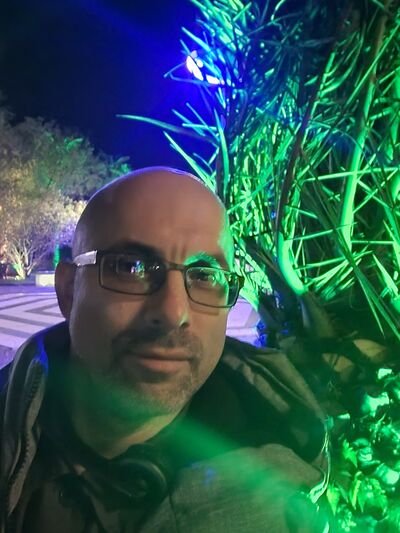  ,   Mikael, 50 ,     , c 