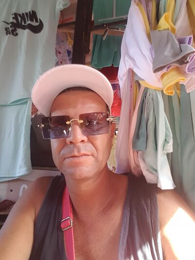  ,   Francisco, 44 ,   ,   