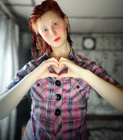  ,   Ekaterina, 20 ,     , c , 