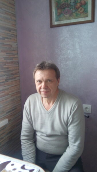  ,   Viktor, 63 ,     , c 