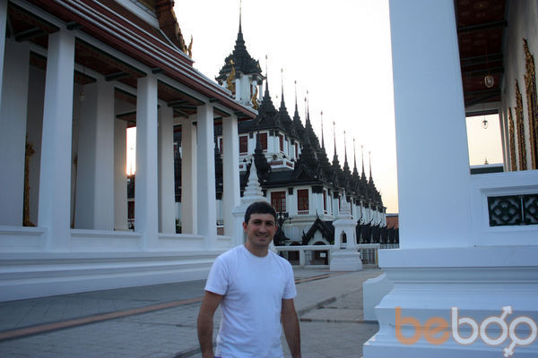  ,   Agasi, 42 ,  