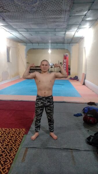  ,   Jasurbek, 27 ,   ,   , c 