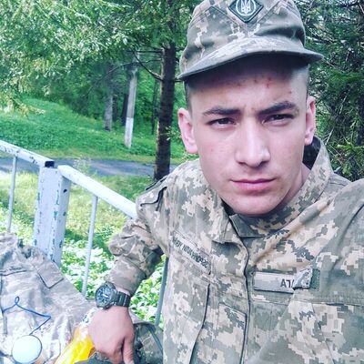 ,   Sergey, 27 ,   