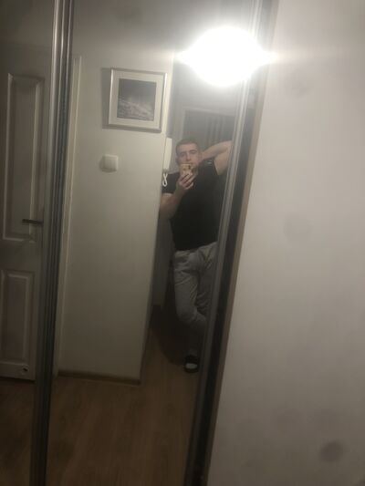  ,   Mykola, 25 ,   ,   