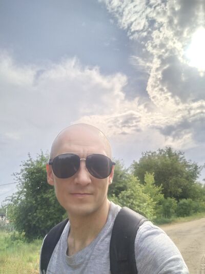  ,   Srgey, 37 ,   ,   , c 