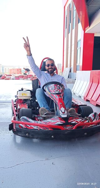  ,   Ayman, 40 ,   ,   , c 