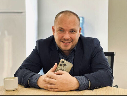  -,   Vladimir, 37 ,   ,   