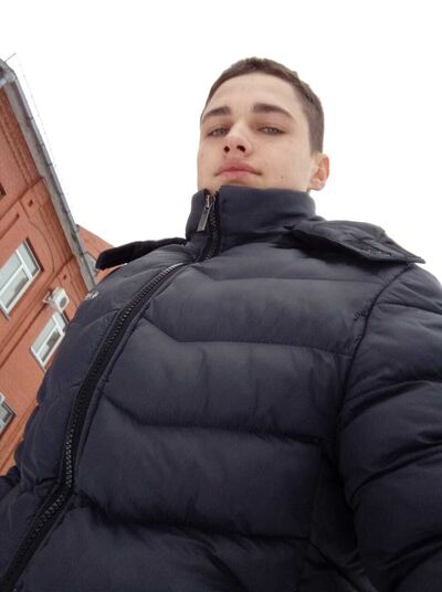  ,   Sasha, 22 ,   ,   