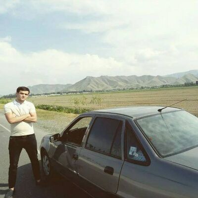  ,   Bobur, 32 ,   ,   