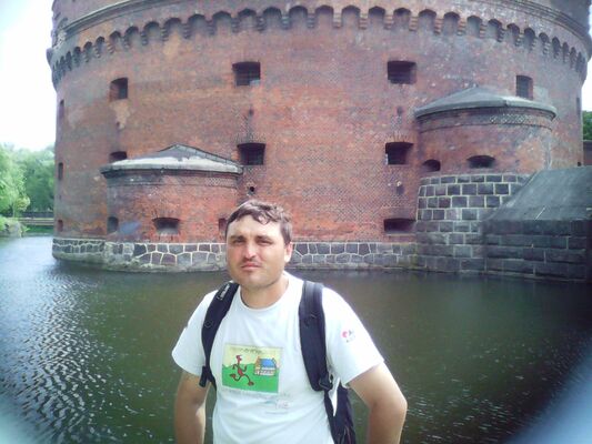  ,   Vlad, 46 ,  