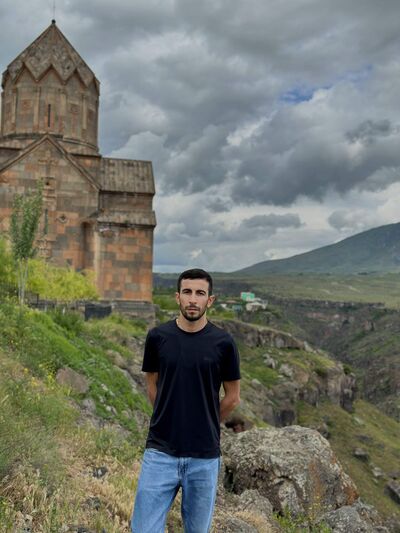  ,   Vanik, 31 ,   ,   