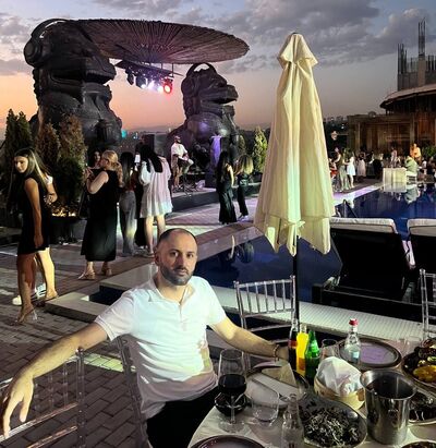  ,   Marat, 28 ,   ,   