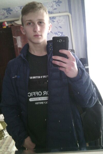  ,   Artem, 26 ,  