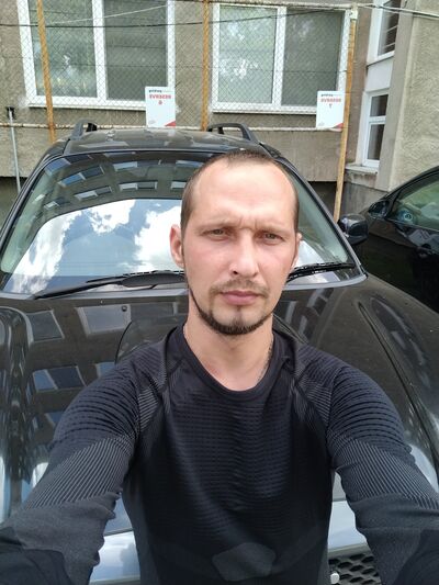  ,   Sanya, 37 ,   c 