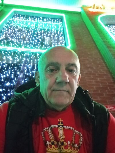   ,   Rade, 61 ,   ,   