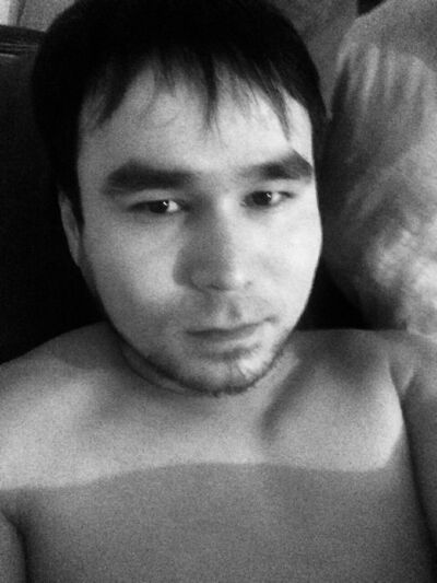  ,   Bek, 33 ,  