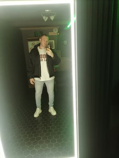  ,   Alex, 35 ,   ,   