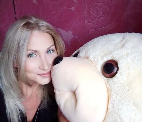 ,   Lora, 48 ,   ,   , c , 