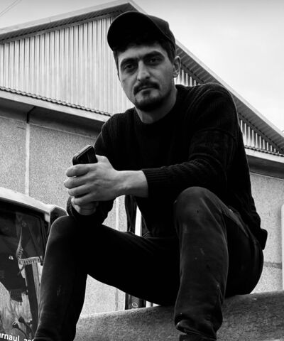  -,   Davit, 26 ,   ,   