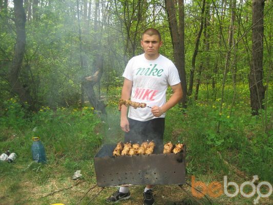  ,   Oskar, 34 ,   