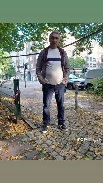  ,   Ariel, 37 ,   ,   , c , 