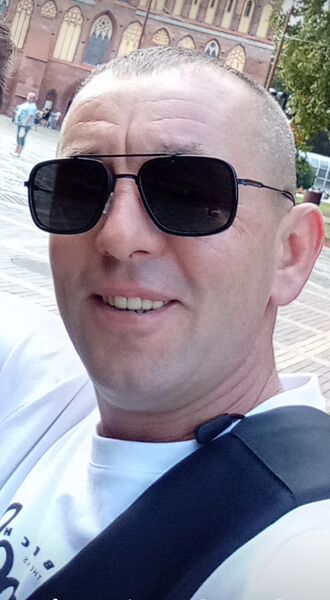  ,   Russlan, 42 ,   ,   