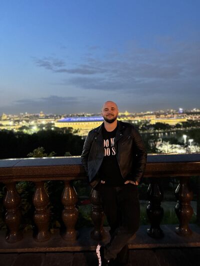  ,   Alex, 33 ,   ,   