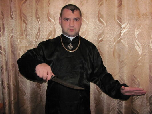   ,   Roman, 48 ,   
