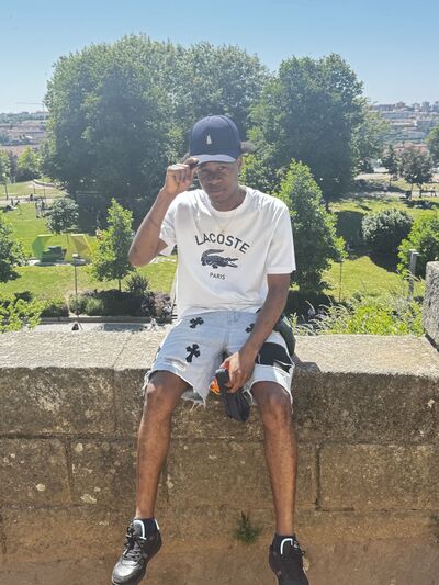  Baguim do Monte,   Adler, 23 ,   ,   