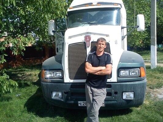  ,   Igor, 49 ,   ,   , c 