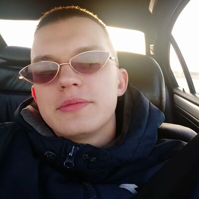  ,   Denis, 24 ,   ,   