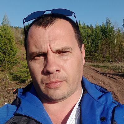  -,   Pavel, 40 ,   ,   