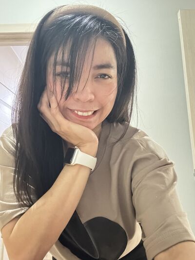  ,   Elle, 40 ,   c 