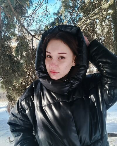  ,   Viktoria, 22 ,   ,   