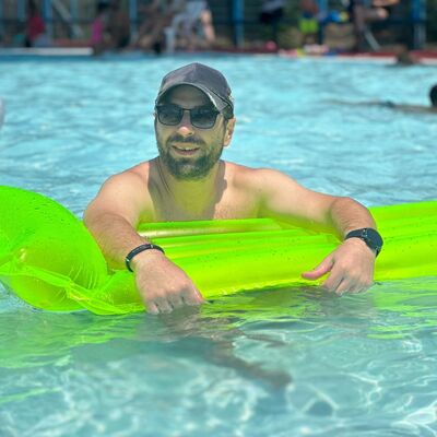  Tel Aviv-Yafo,   Victor, 37 ,   , 